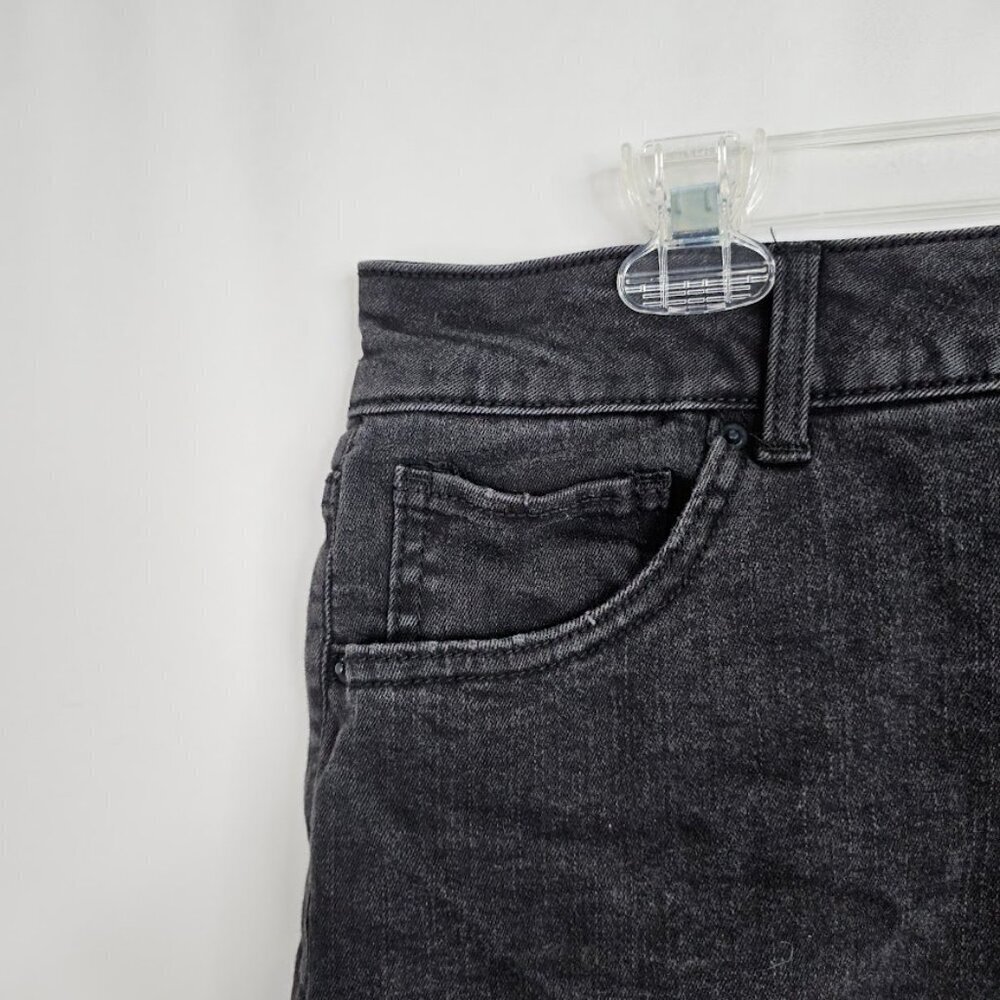 TIME AND TRU Jean Shorts size 18 BLACK Distressed Denim Goth Grunge Mid Rise - Picture 3 of 7